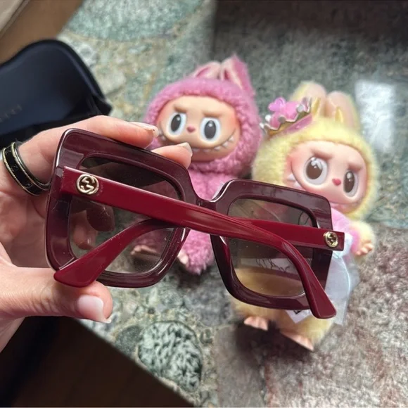 Gucci Burgundy Square Oversized Sunglasses - Picture 12 of 16
